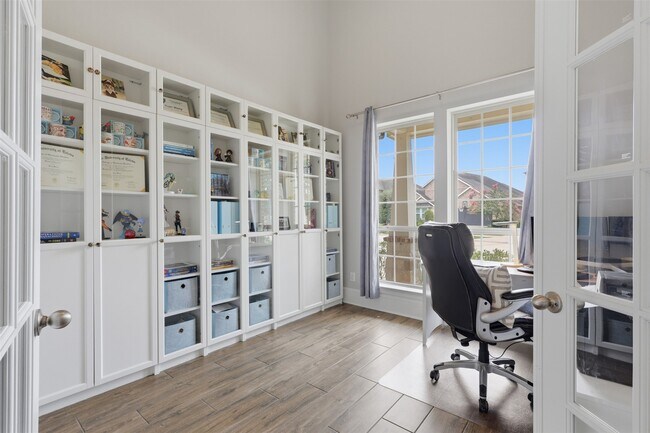 Building Photo - 2410 Ginger Mist Ct