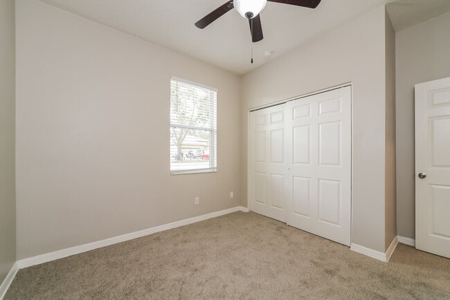 Building Photo - 439 Vicks Landing Dr