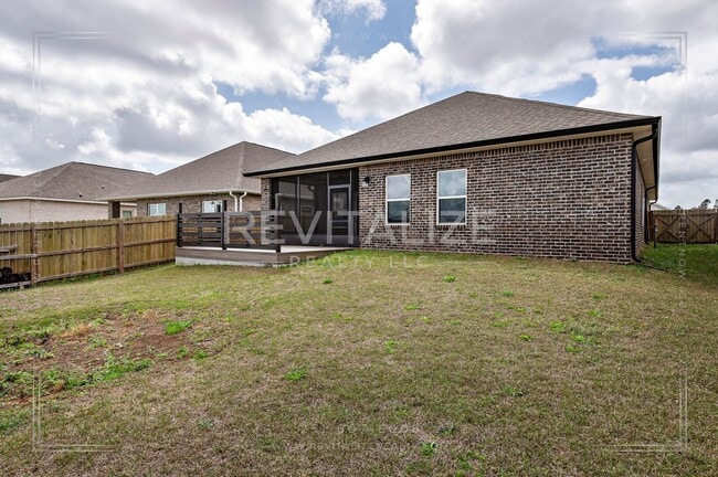 Building Photo - Modern 4BR 2 BA Home in Spanish Fort