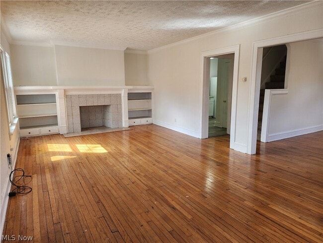 Building Photo - 2060 Rossmoor Rd