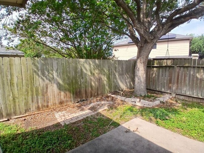 Building Photo - 7609 Cold Springs Dr