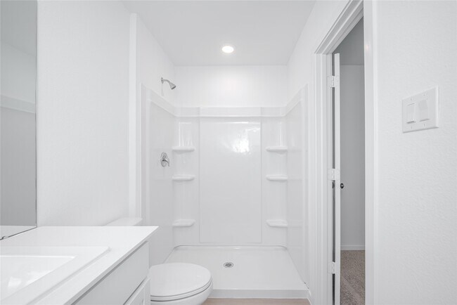 Building Photo - 21043 Santopadre St