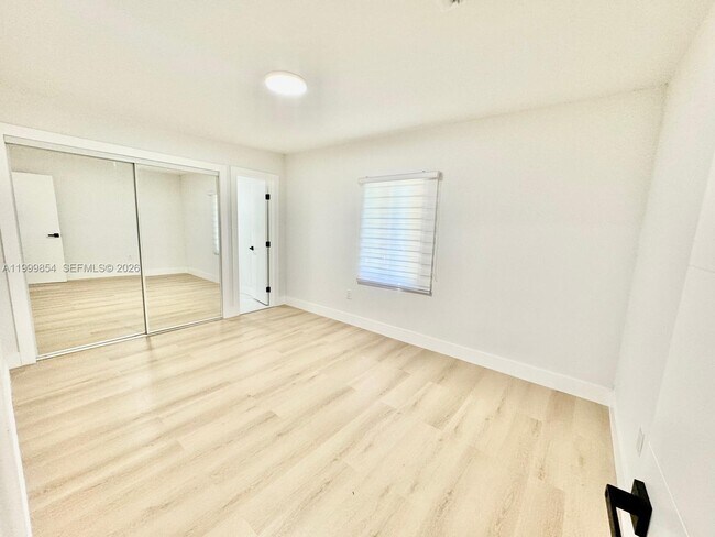 Building Photo - 4131 NW 11th Pl