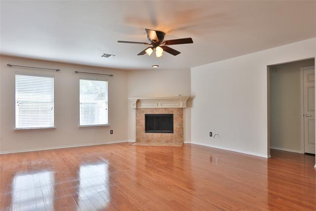 Building Photo - 809 Robbin Cir