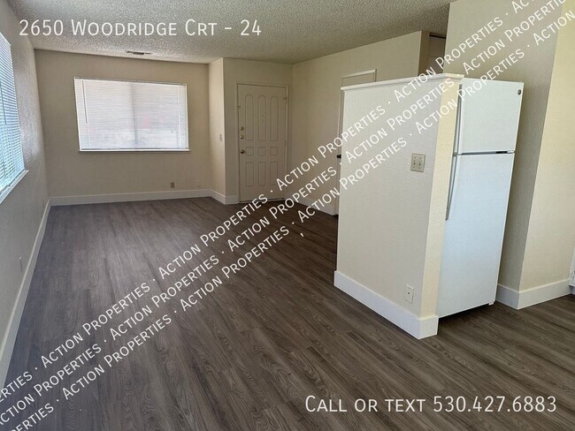 Building Photo - 2650 Woodridge Ct