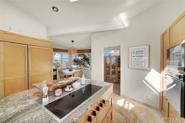Building Photo - 37 Emerald Bay
