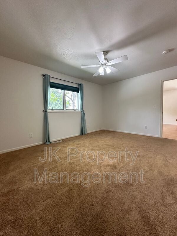 Building Photo - 3209 Wild Rose Ln