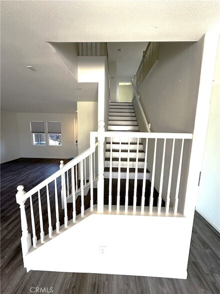 Building Photo - 15176 Sheridan Ct