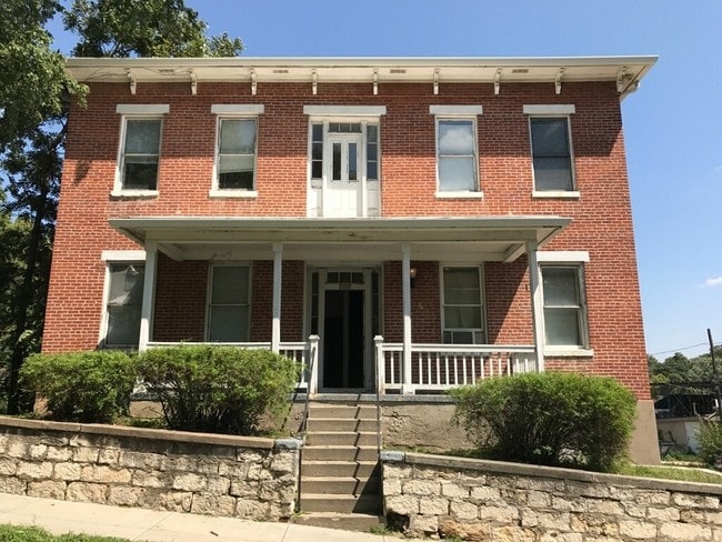 Building Photo - Eugene Field Apartments
