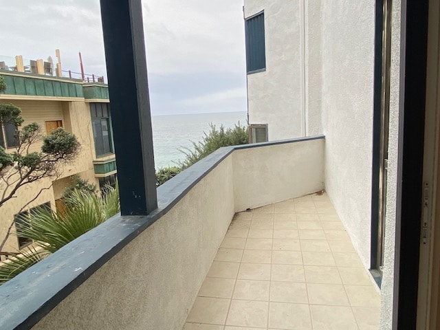 balcony with ocean view - 575 Esplanade