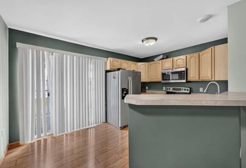 Building Photo - 707 Cricket Ln