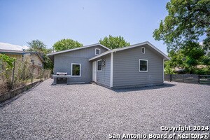 Building Photo - 555 Hansford St