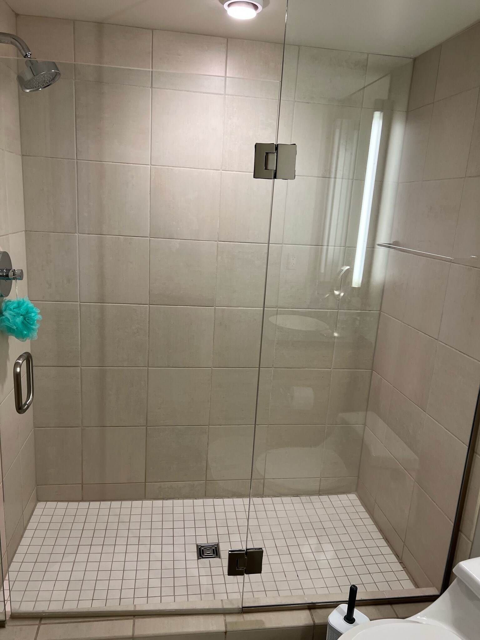 Building Photo - 221 E College St