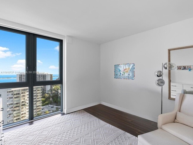 Building Photo - 1331 Brickell Bay Dr