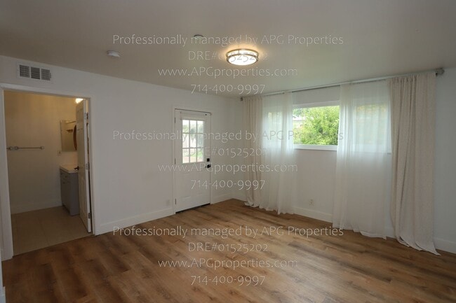 Building Photo - 829 N Elmwood St
