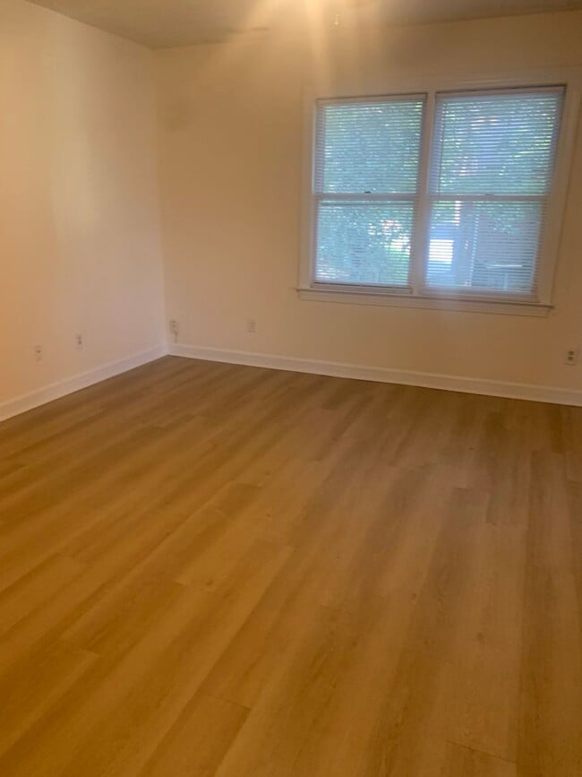 Building Photo - 6133 Highcastle Ct