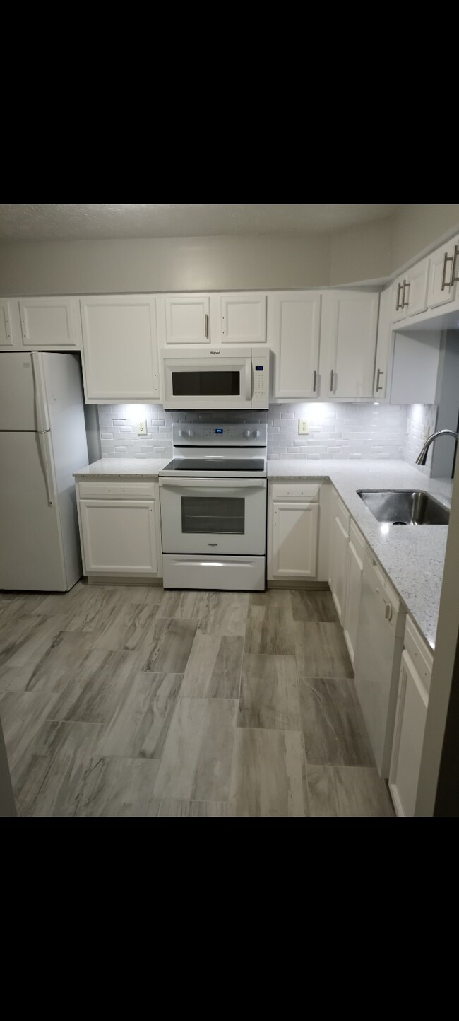 Building Photo - 101 Woodberry Dr