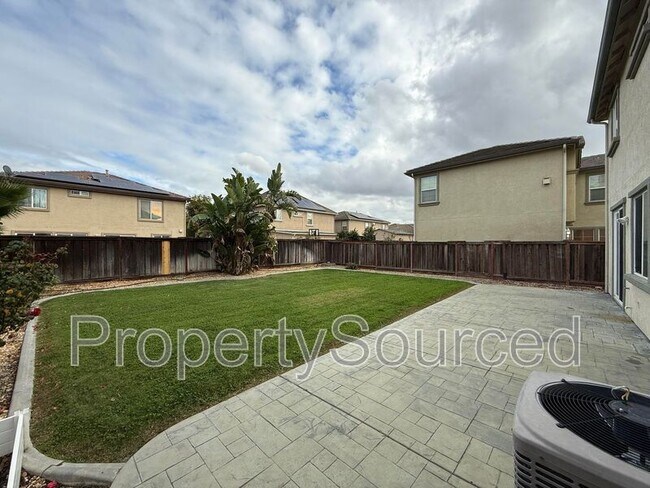 Building Photo - 17808 Daffodil Hill St