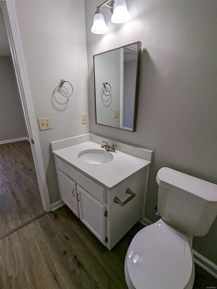 Building Photo - 6272 Bell Gables