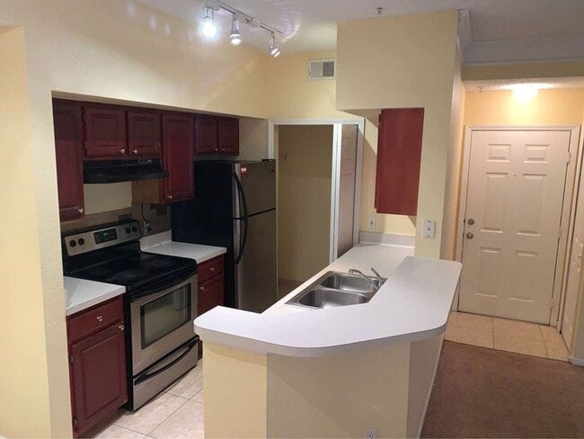Building Photo - 2 bedroom 2 bath Condo  with Balcony in Lake Buena Vista