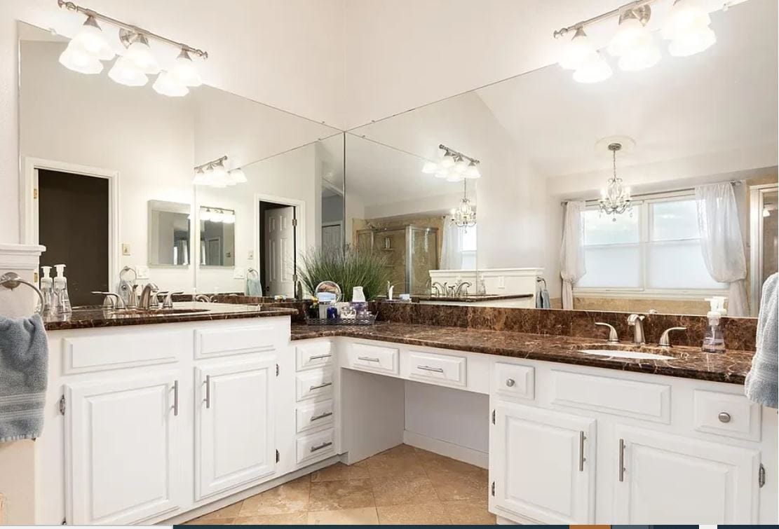 Master Bathroom - 9393 Prairie View Dr