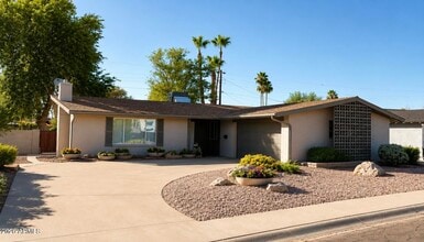 Building Photo - 8702 E Starlight Way