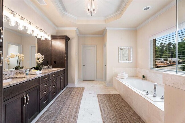 Building Photo - 6552 Long Acres Dr