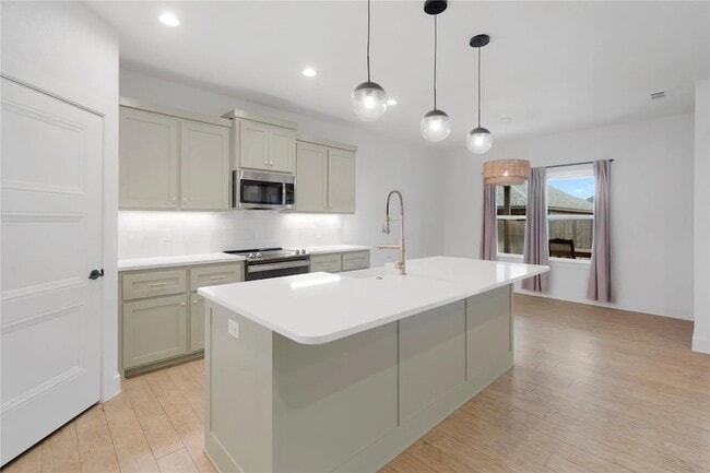 Building Photo - 4533 Seals Ln