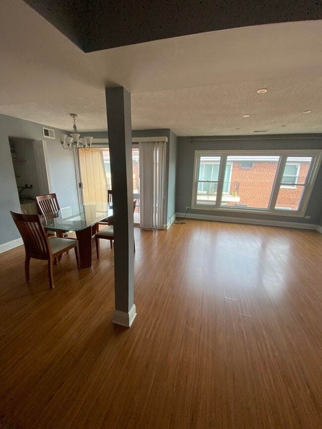 Building Photo - 9708 Nottingham Ave