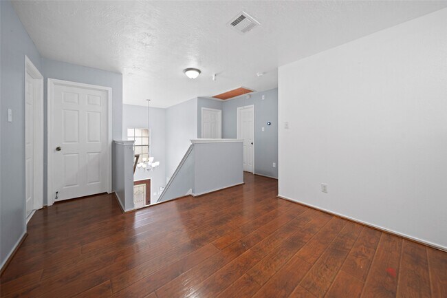Building Photo - 16307 Split Willow Dr