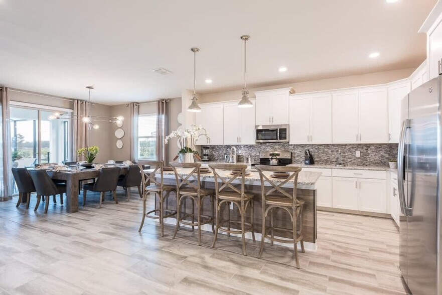 Building Photo - 4821 Kings Castle Cir