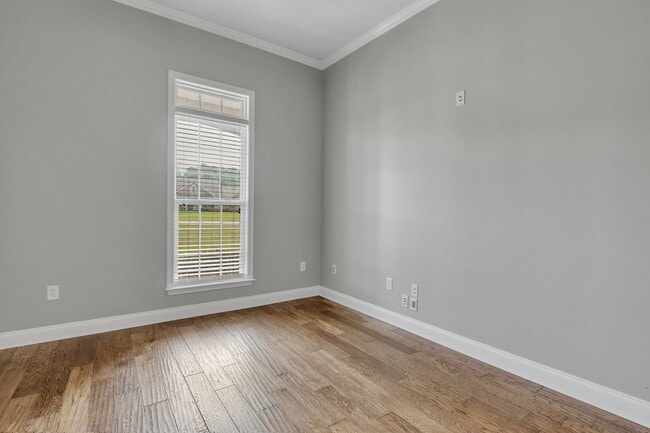 Building Photo - 1821 Old Carriage Trail