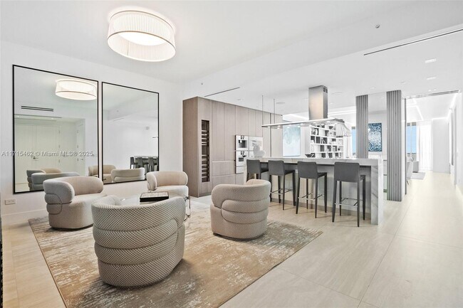 Building Photo - 18501 Collins Ave