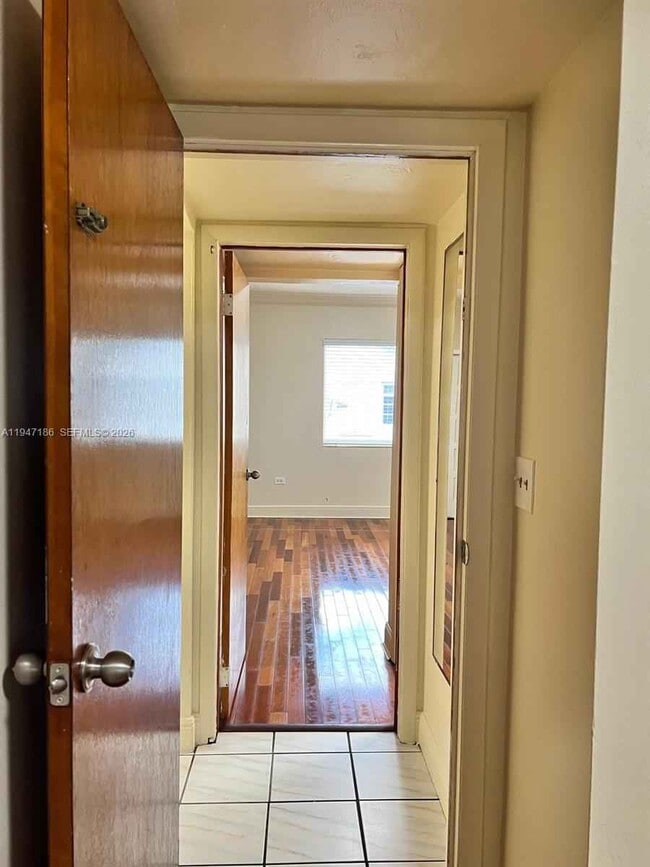 Building Photo - Southwest 97th Avenue, Miami, FL 33165 - 3 BR 2 BA single-family home