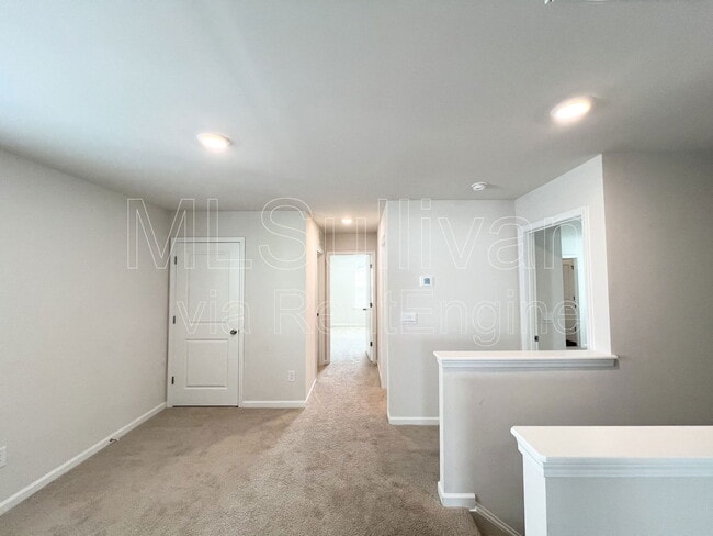 Building Photo - 2932 Egert Dr