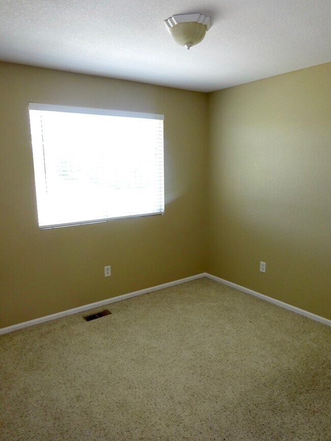 Building Photo - Beautiful 4 Bedroom Home In Parker - Piner...