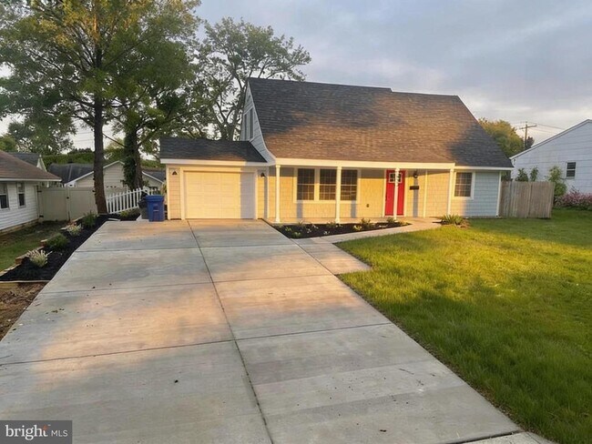 Building Photo - 2803 Barberry Ln