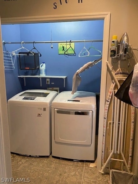 Building Photo - 8223 Parkstone Pl