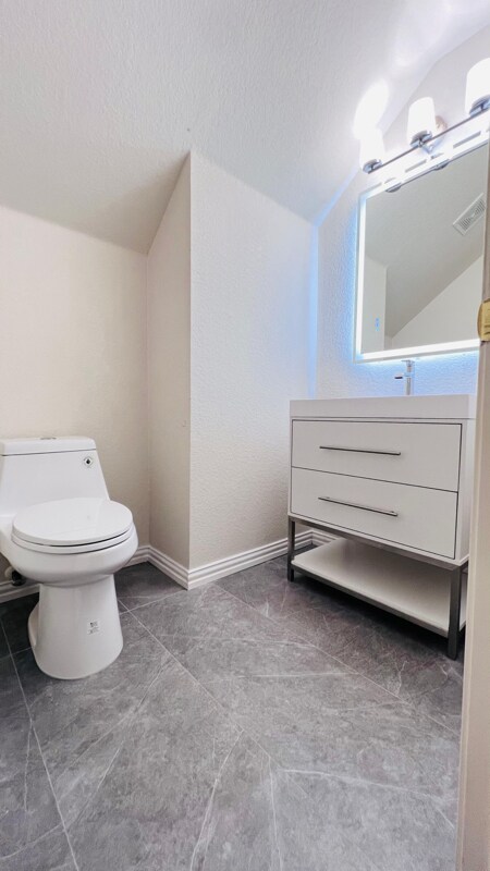 Building Photo - 818 Green Pond Dr