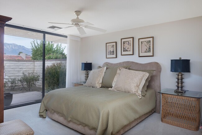 Building Photo - 3 Cornell Dr