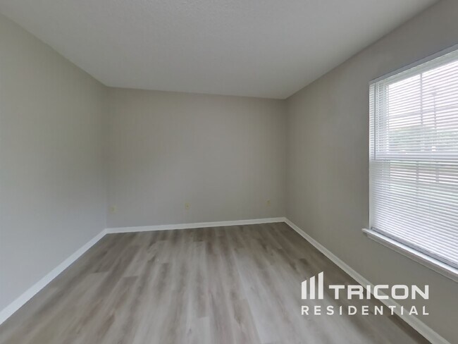 Building Photo - 17903 Captiva Way