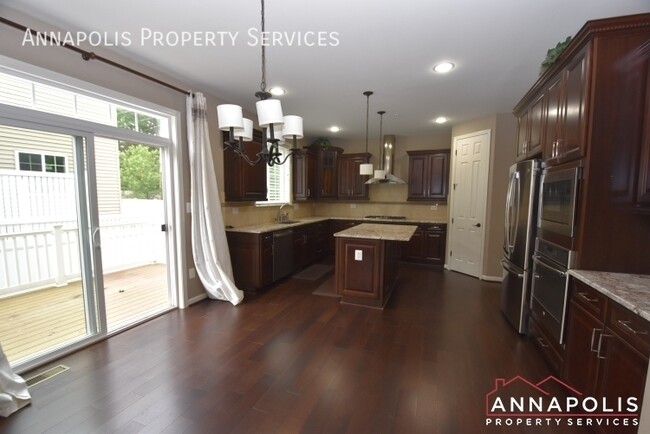 Building Photo - 402 St Martins Choice Ln