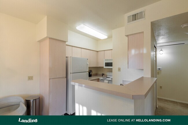 Building Photo - 1777 W Orange Grove Rd