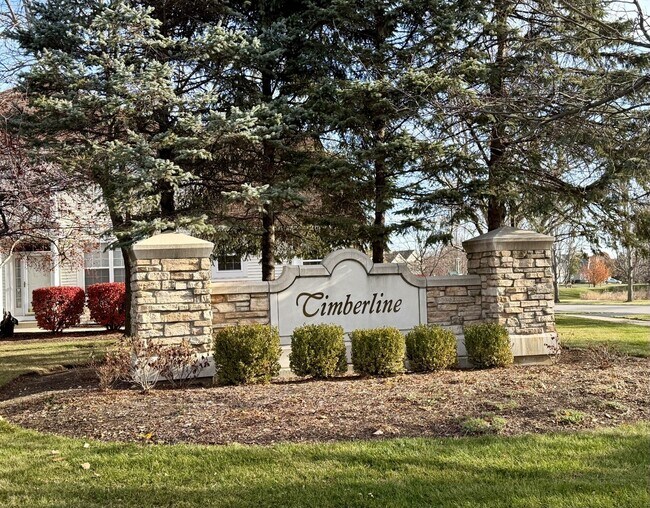 Building Photo - 504 Tamarack Dr