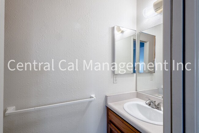 Building Photo - 8404 Laborough Dr