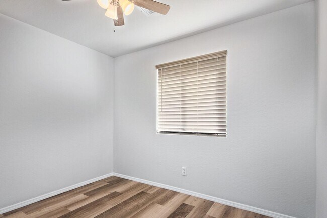 Building Photo - 6417 S 10th St