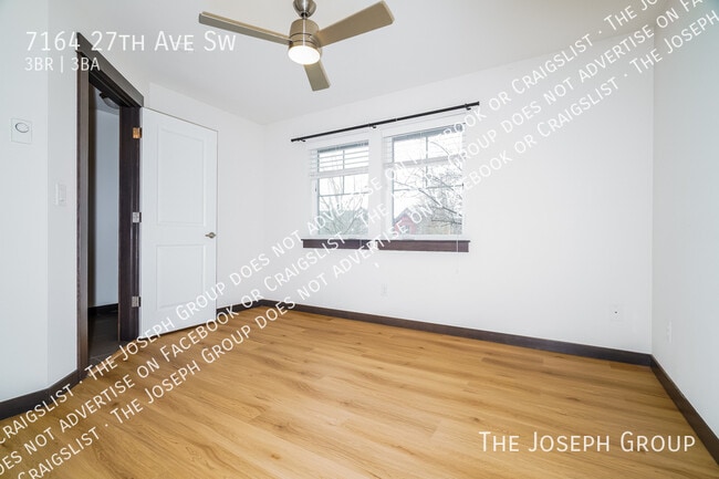 Building Photo - 7164 27th Ave SW