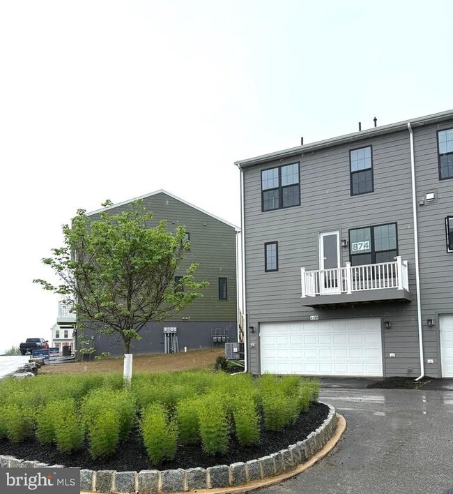 Building Photo - 4129 Ridgeview Ave