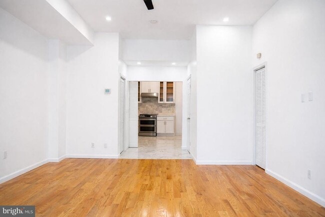 Building Photo - 1605 New Jersey Ave NW