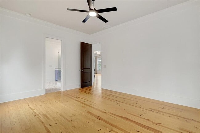 Building Photo - 10559 Serenbe Ln